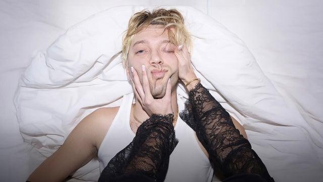 Fondo promocional del evento Bhavi