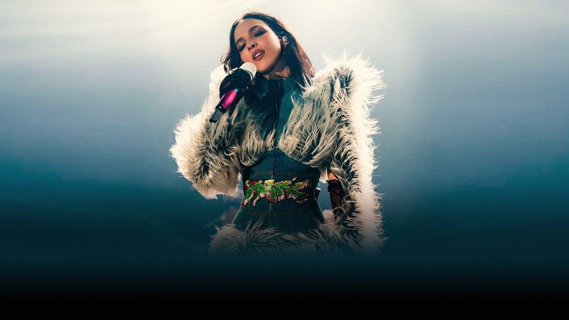 Fondo promocional del evento Paty Cantú - Residencia