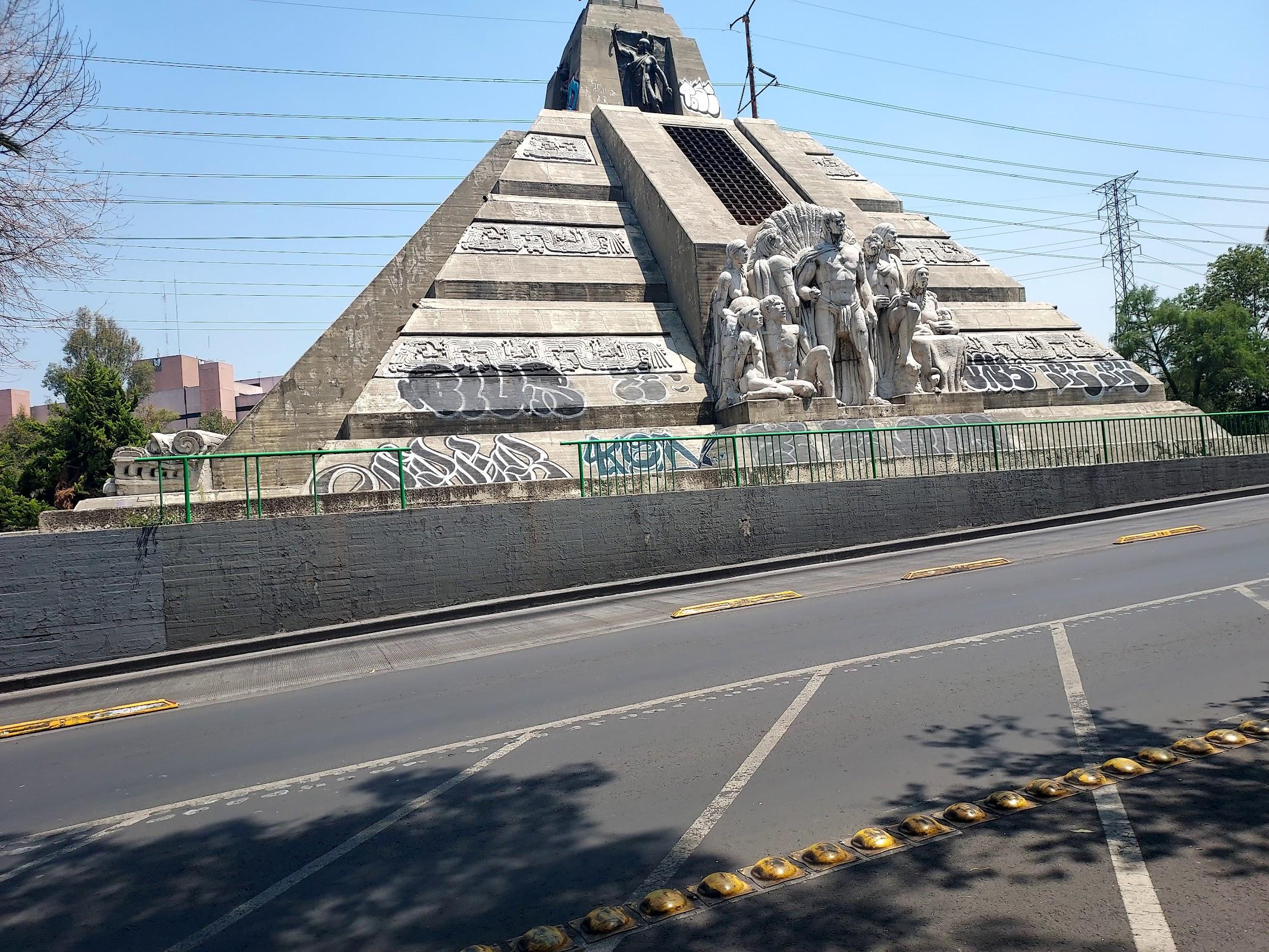 Monumento a la Raza galería 4