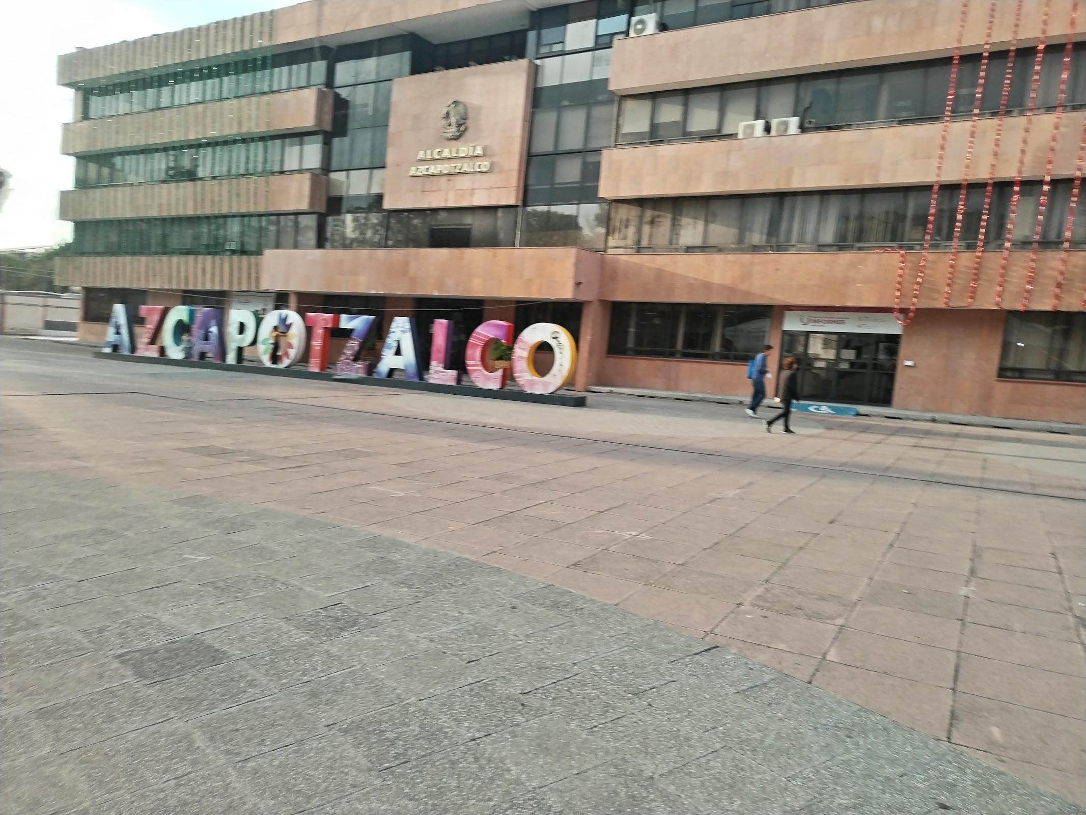 Monumento a Matlakoatl y azcueitl galería 3