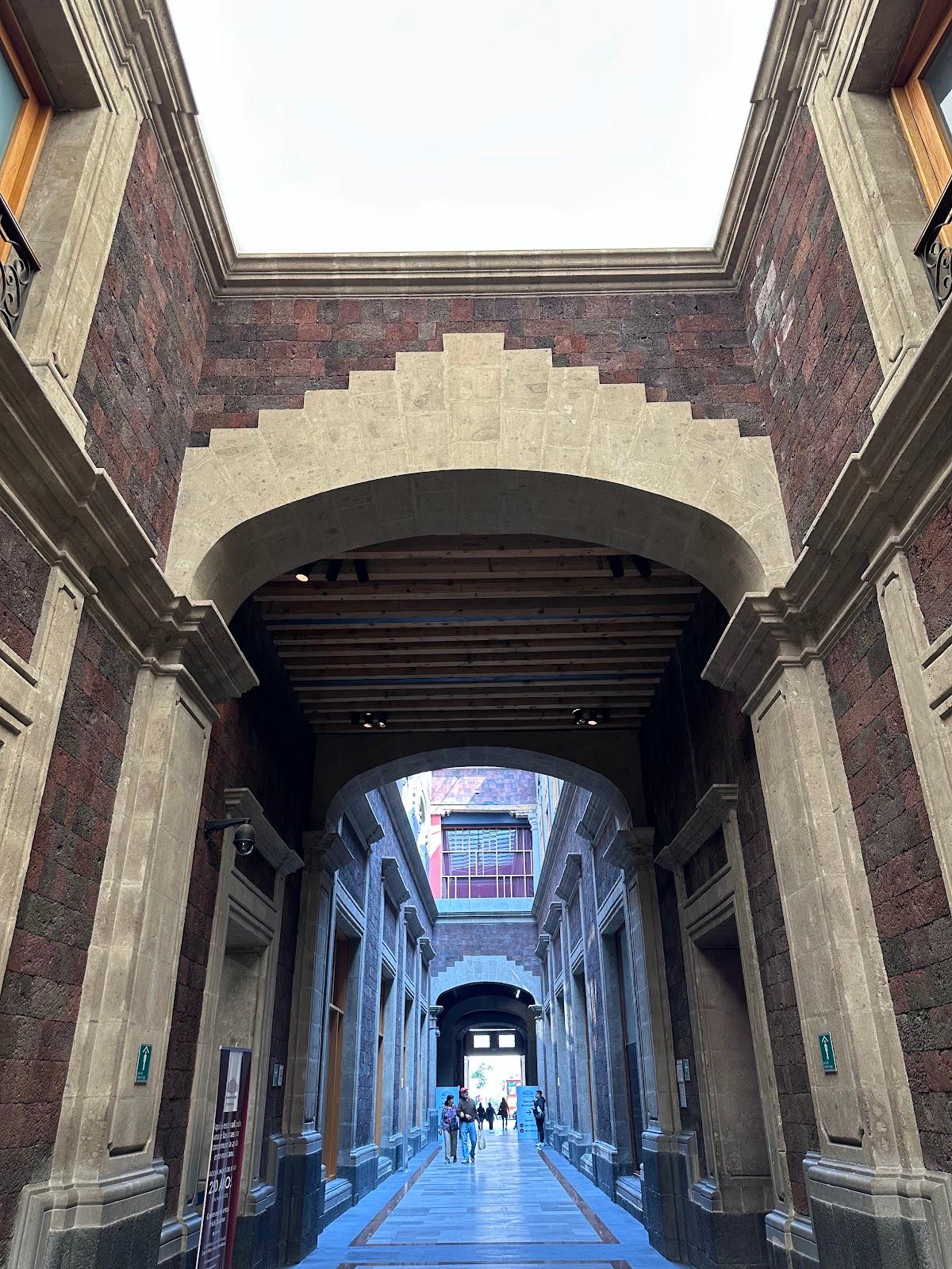 Nacional Monte de Piedad Casa Matriz galería 2