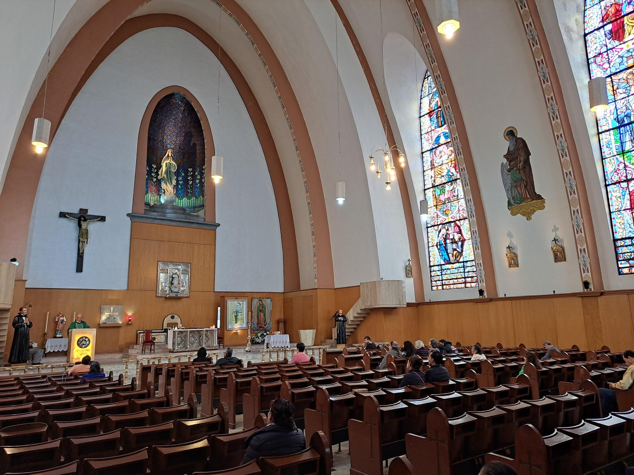 Parroquia de la Sagrada Familia galería 5
