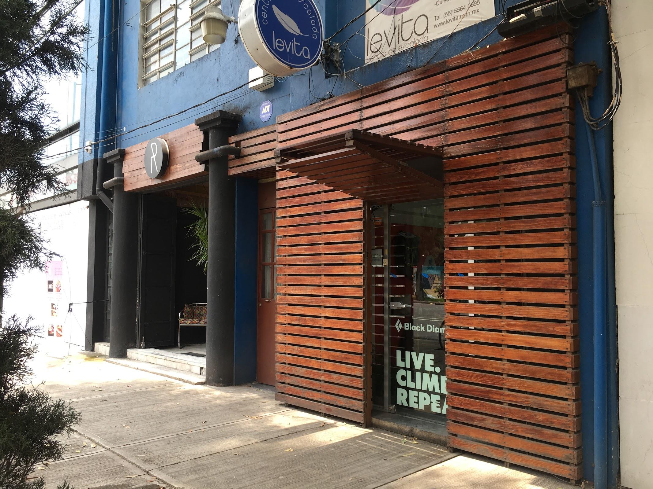 Levita - Centro de Escalada galería 2