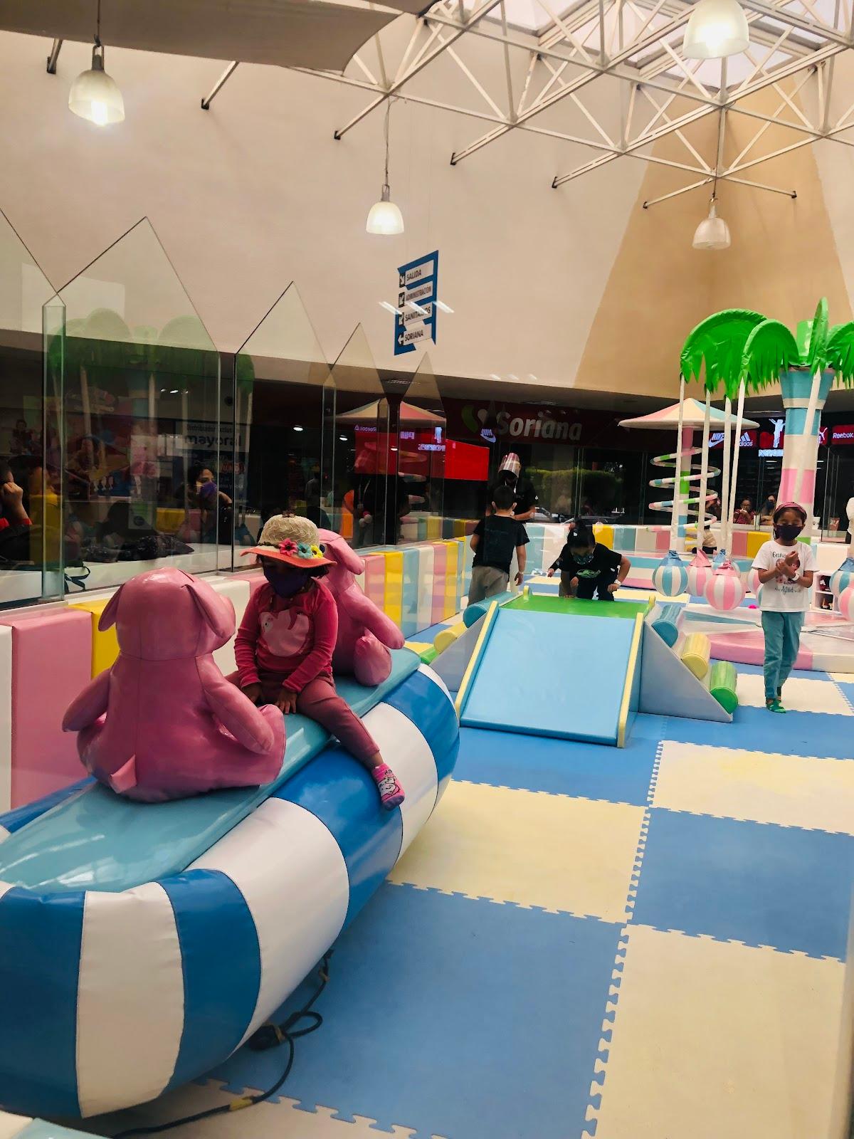 ¡Recórcholis! Plaza Zapamundi en Ciudad de México