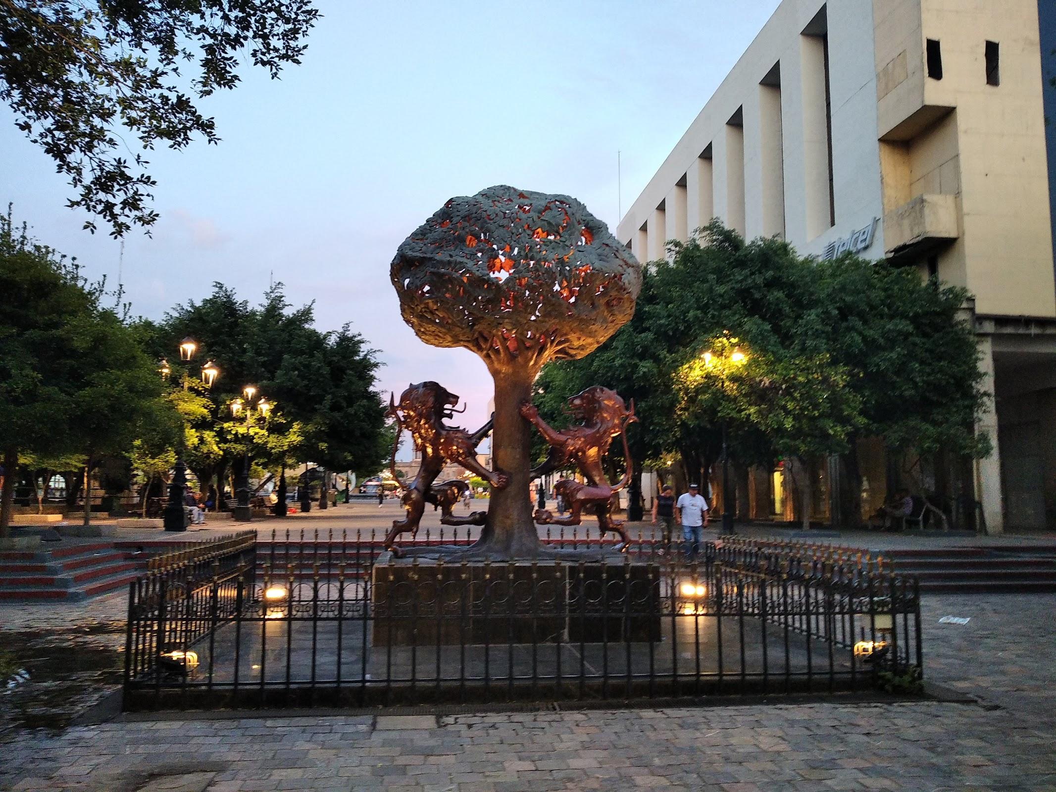 Escudo de Armas de la Ciudad de Guadalajara (Emblema de Guadalajara) galería 9
