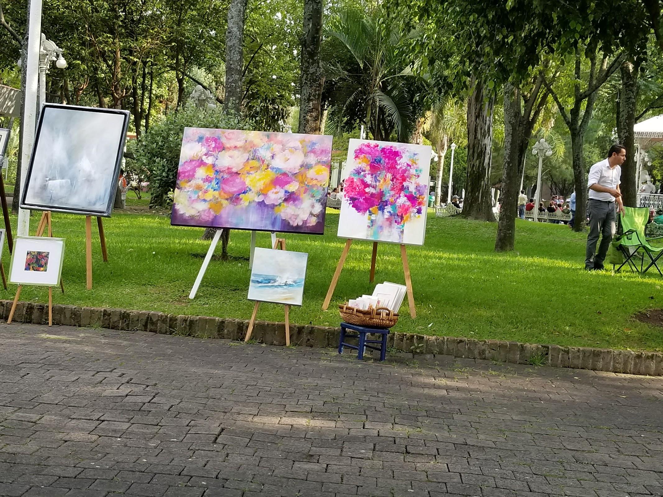 Jardín del Arte de la Glorieta Chapalita en Guadalajara