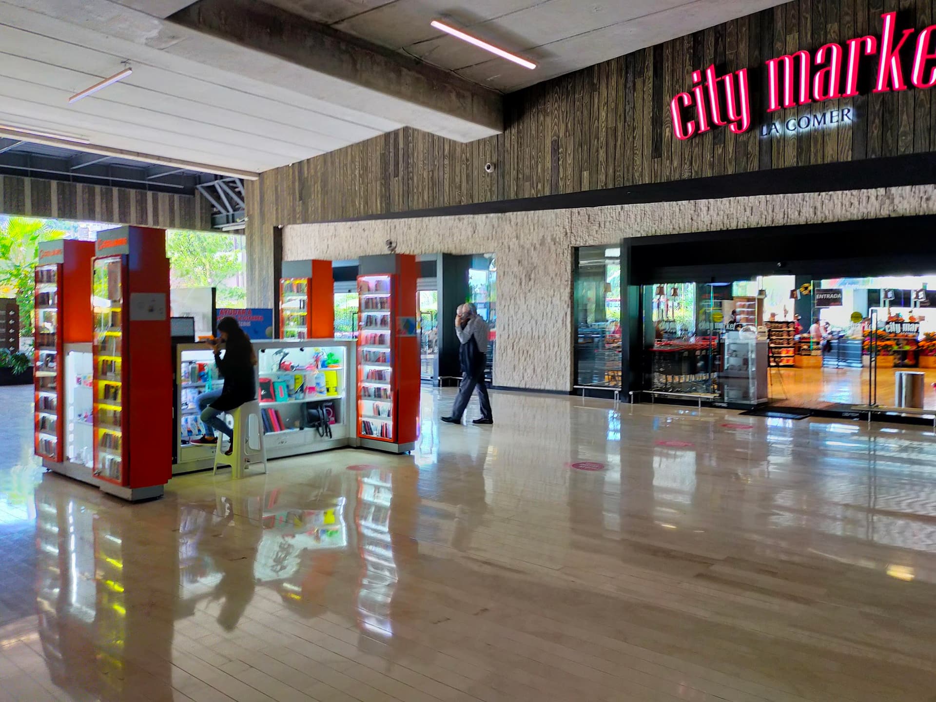 Centro Comercial Plaza Patria