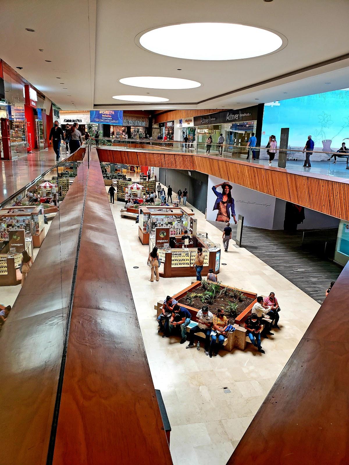 Centro Comercial Plaza Patria galería 5