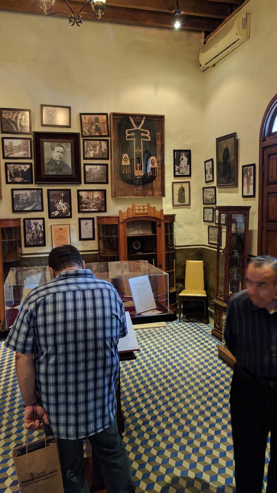 Salon Museo Padre Raymundo Jardon galería 6