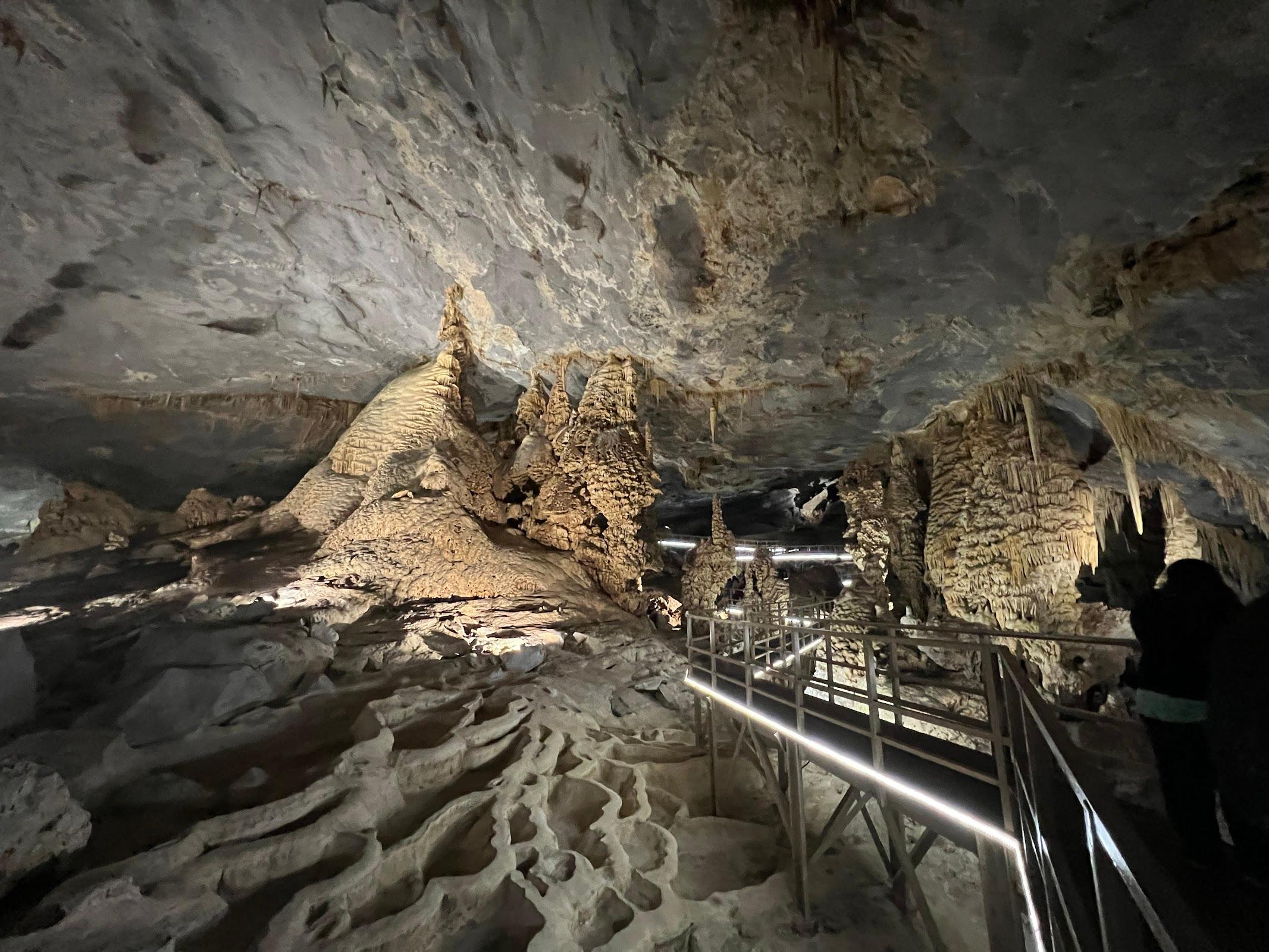 Grutas de Bustamante galería 2