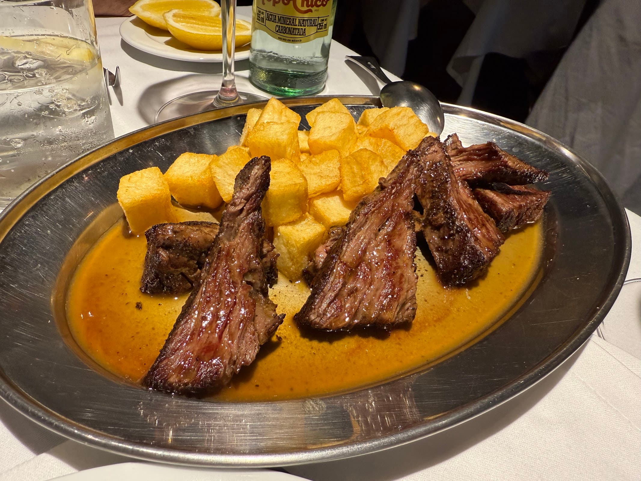 ER RRE Un Bistro miniatura 4