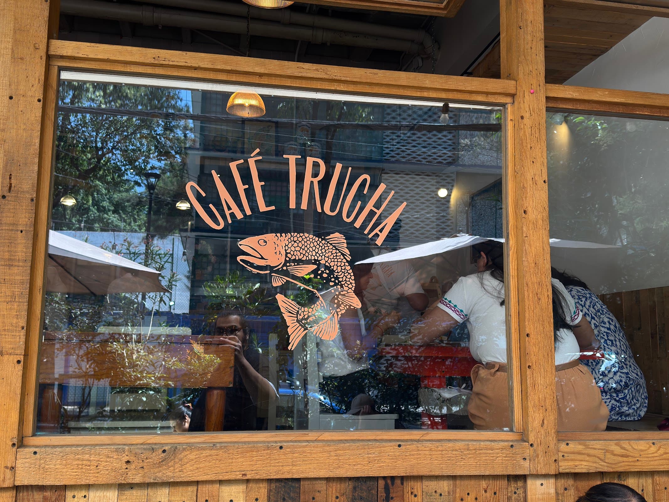 Cafe Trucha miniatura 8