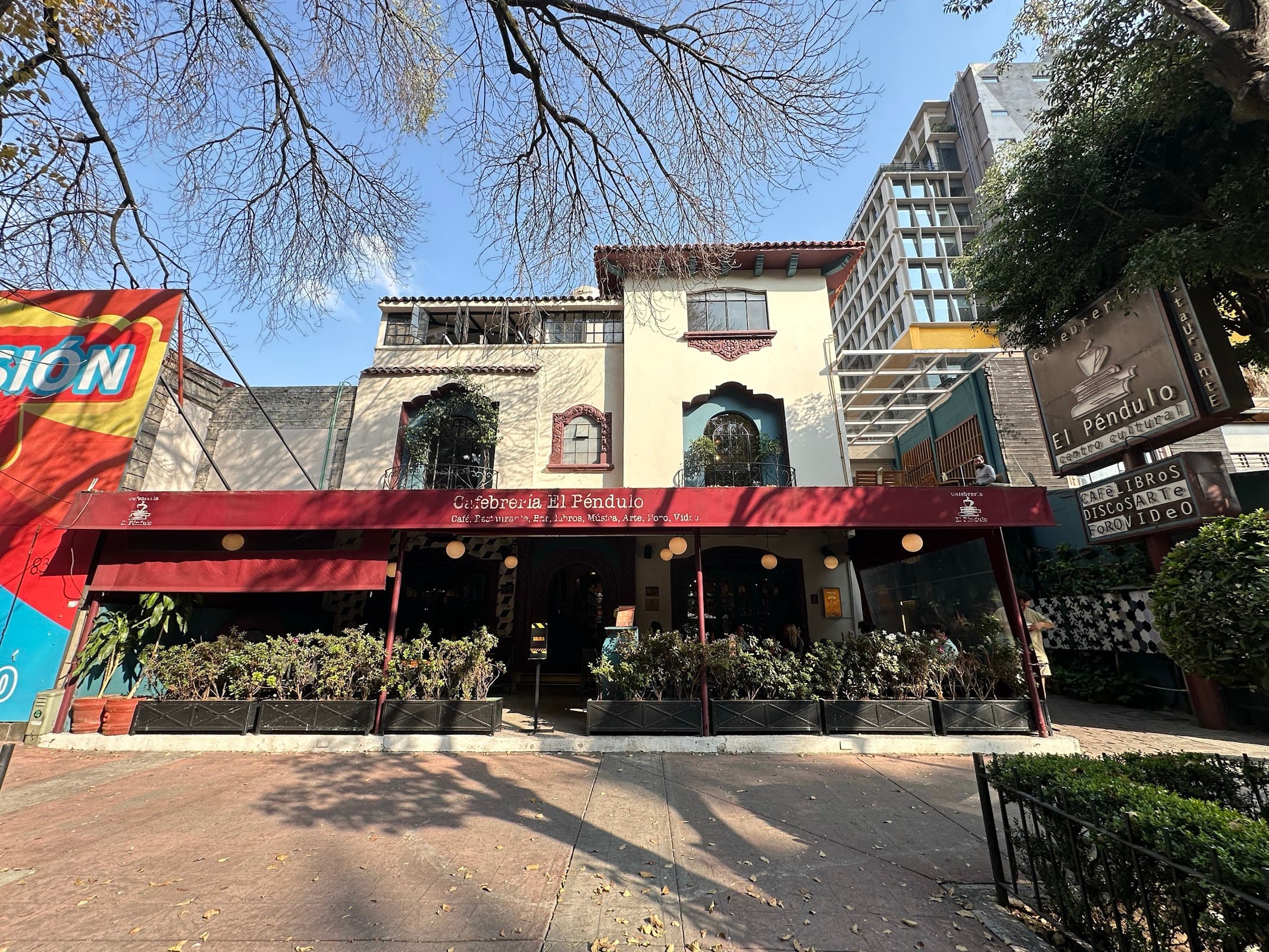 Cafebrería El Péndulo Polanco miniatura 9