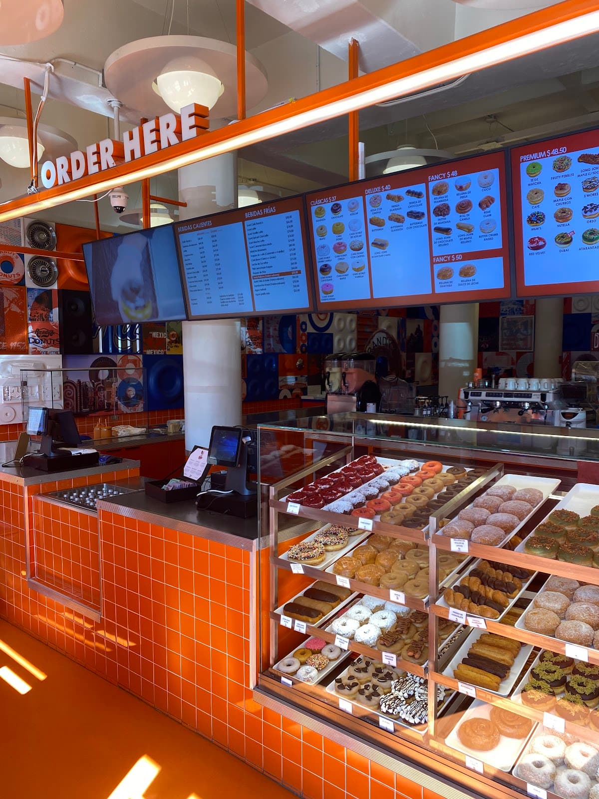 Randy's Donuts Roma Norte miniatura 10