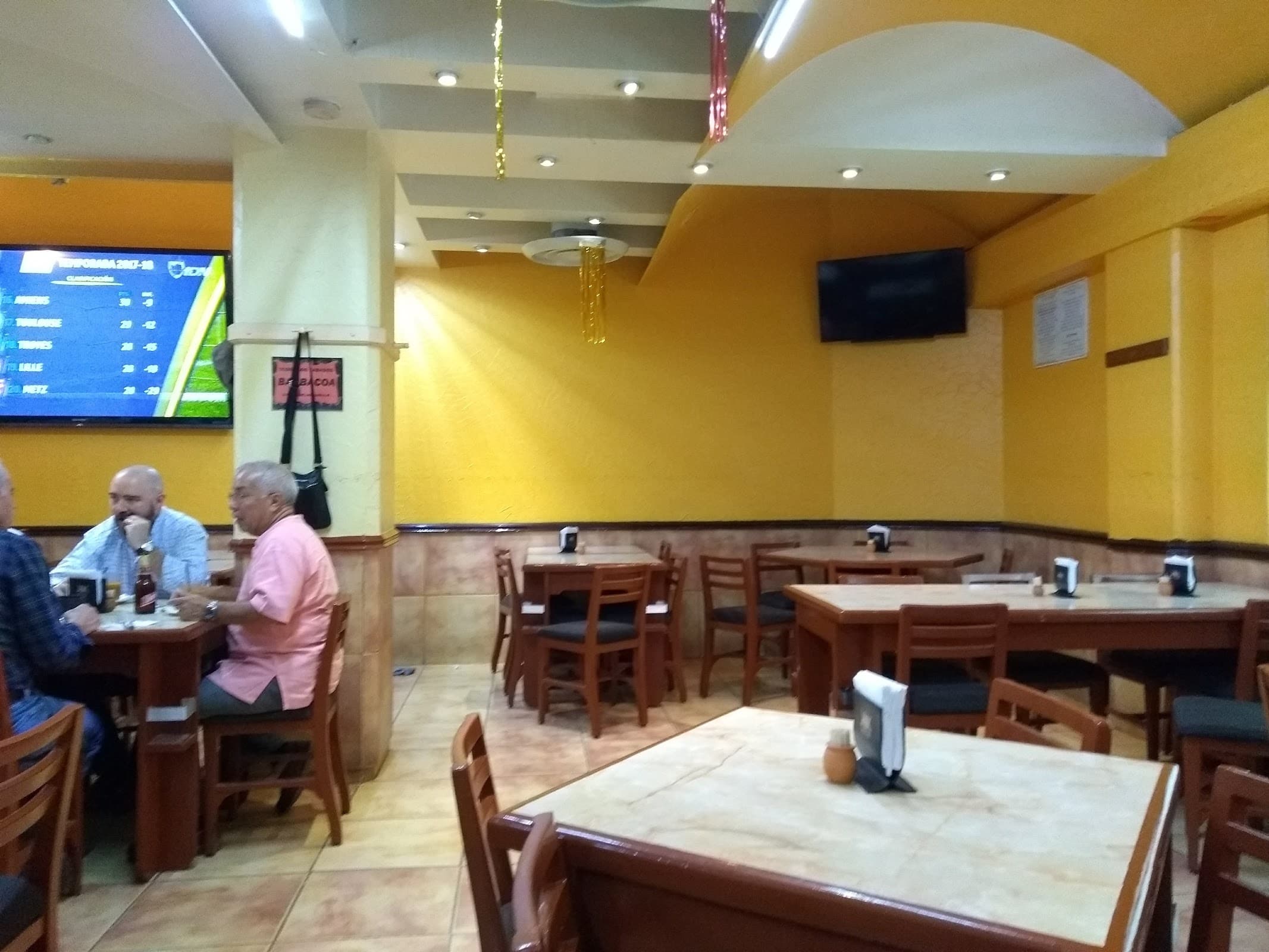 Cantina El León de Oro miniatura 4