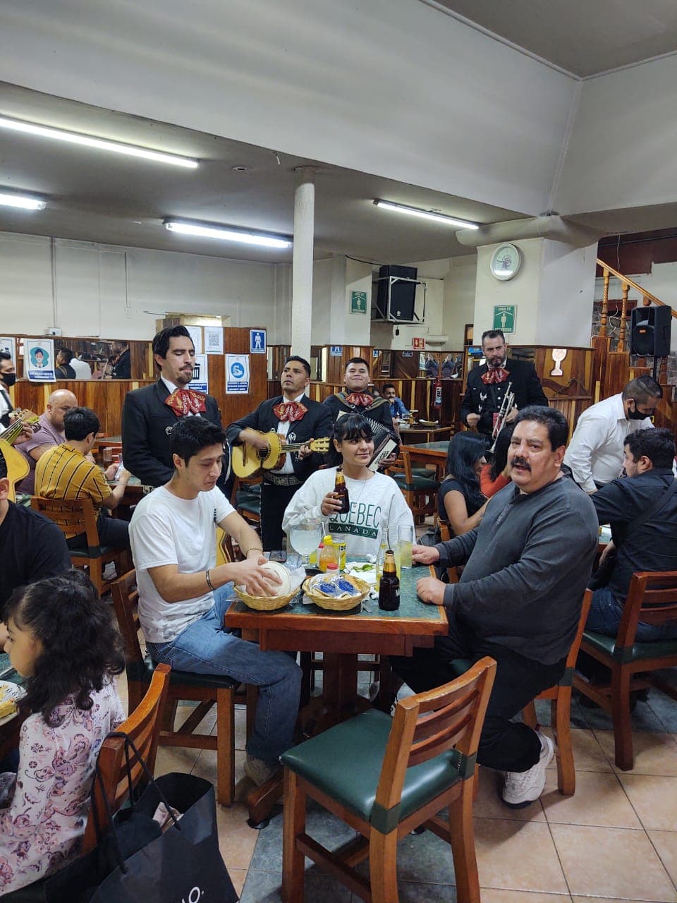 Cantina La Perla miniatura 10