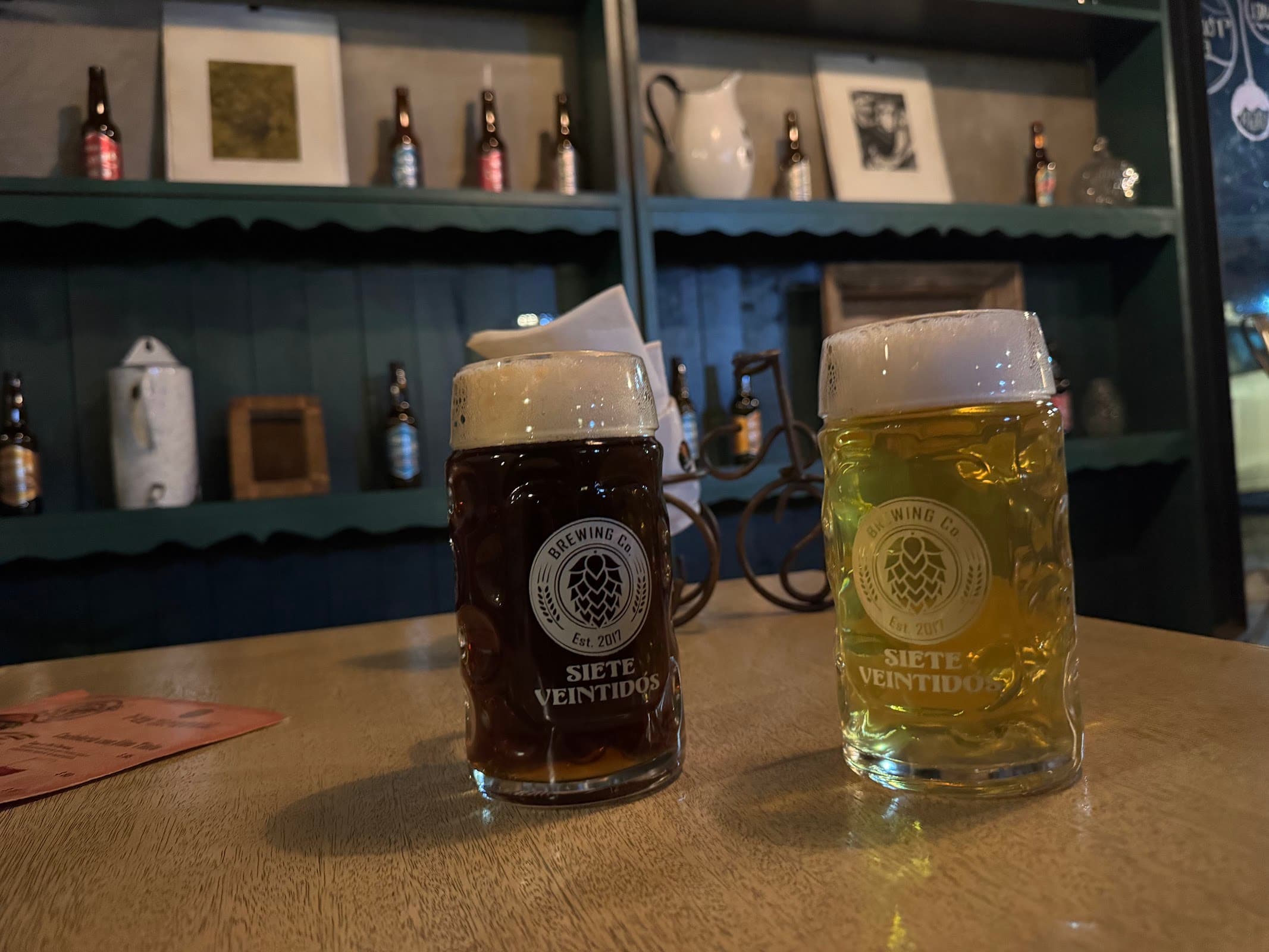 Siete-Veintidós Taproom miniatura 4