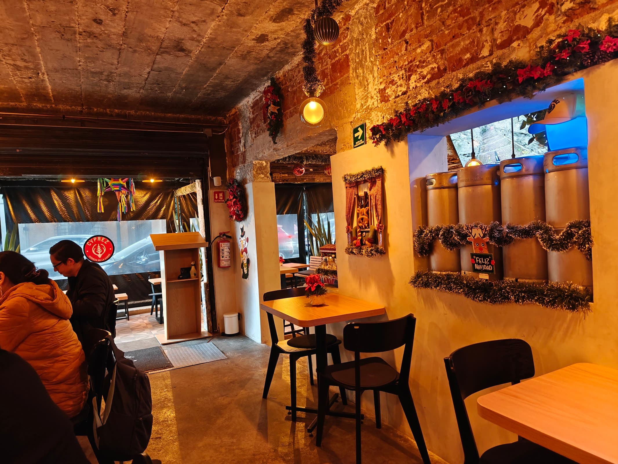Cyprez Narvarte Tap Room en Ciudad de México