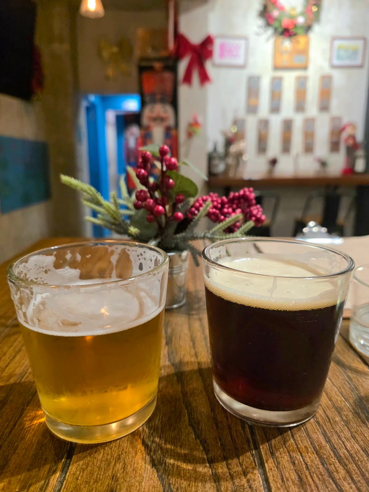 Cyprez Roma Tap Room miniatura 3