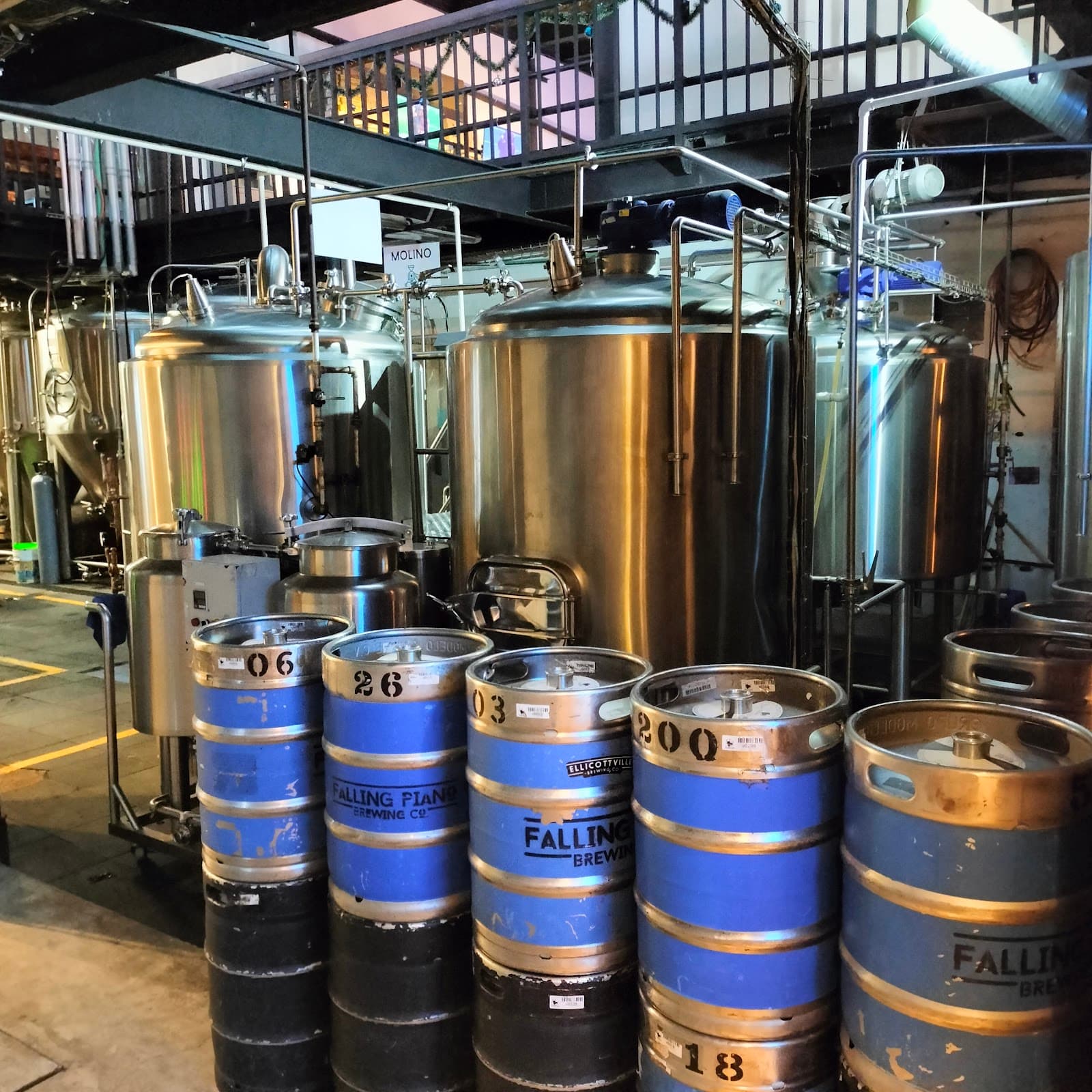 Falling Piano Brewing Co miniatura 4