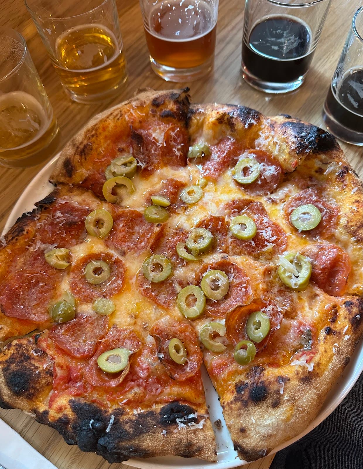 La Patrona - Cervecería Local y Pizza miniatura 3