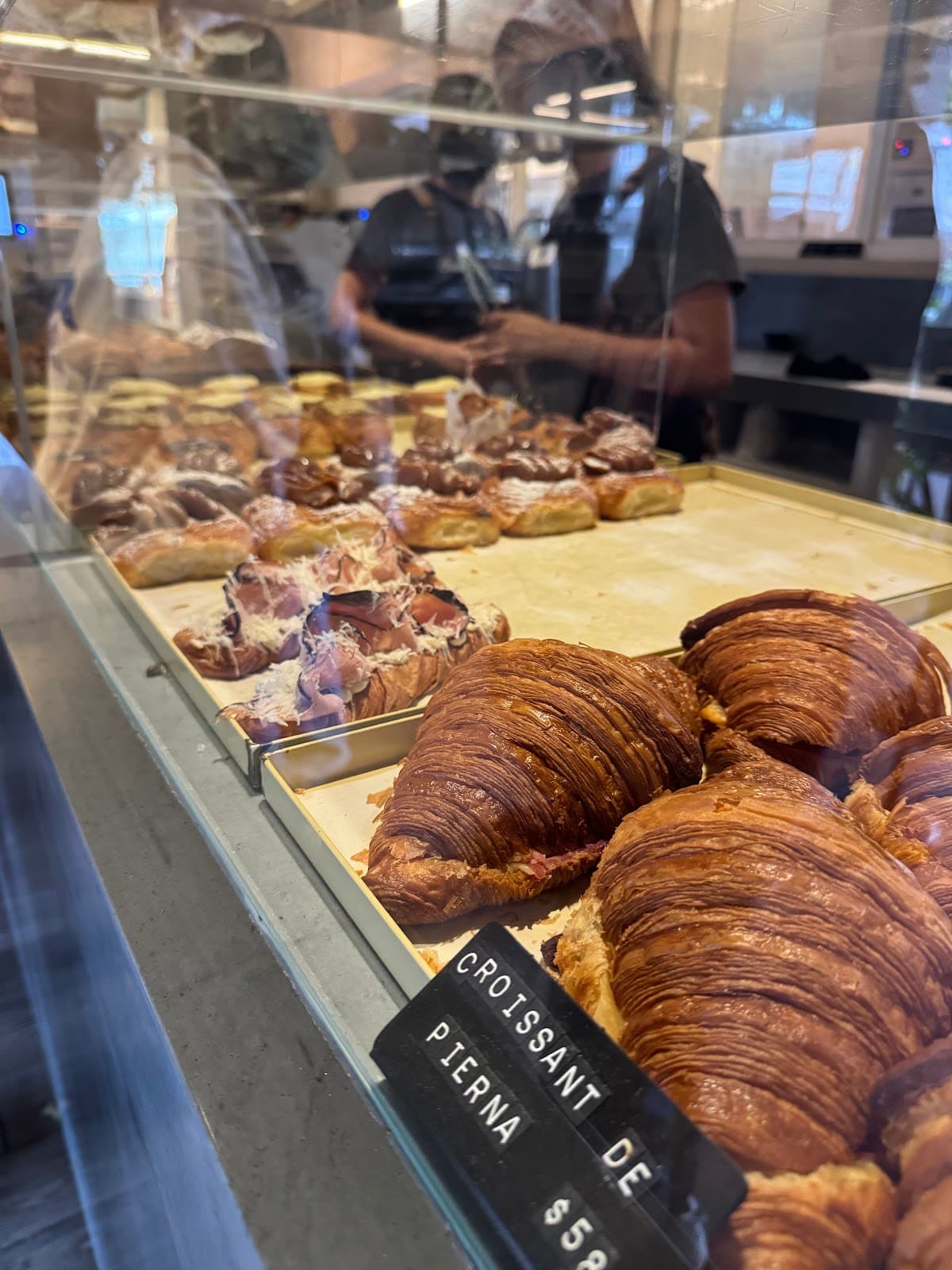 BANETTO. Panadería Boutique. Masa madre, pan dulce y cafetería miniatura 4