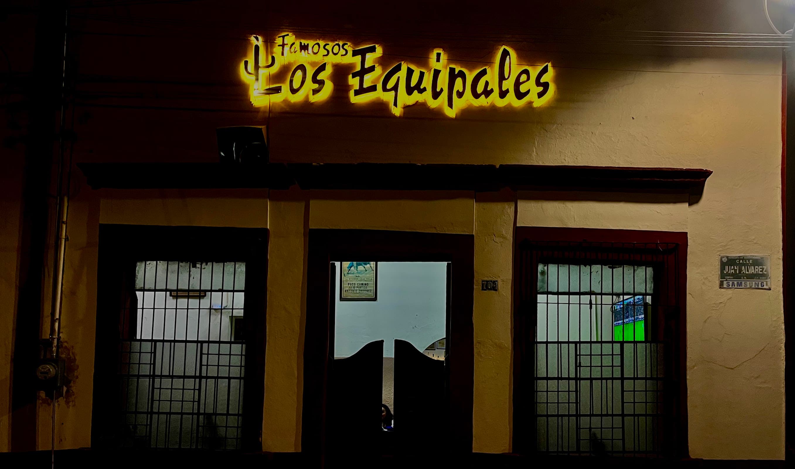 Los Famosos Equipales en Guadalajara