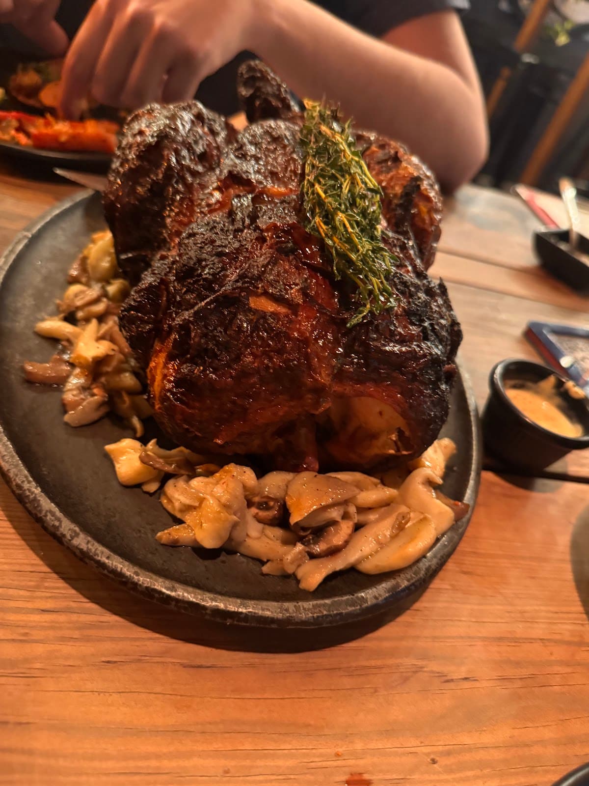 Loba Restaurante, Gastropub -cocina y cerveza en la fábrica- miniatura 3