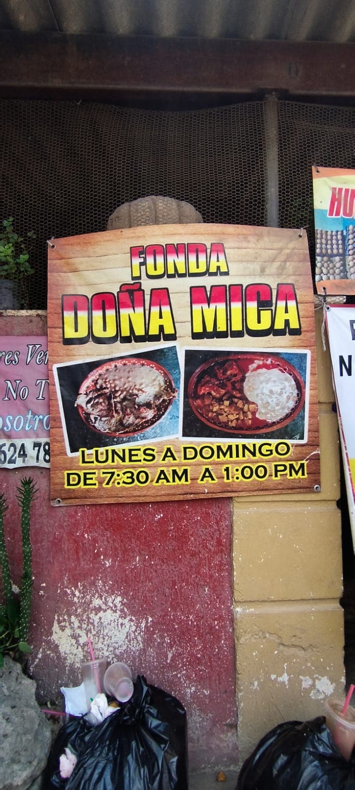 Fonda Doña Mica miniatura 7