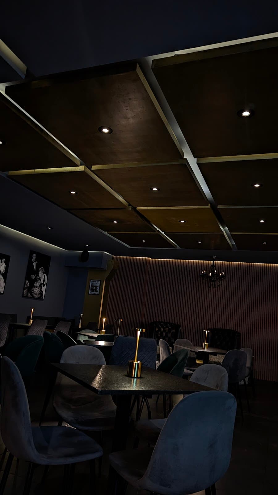 BAR COLEMAN miniatura 6