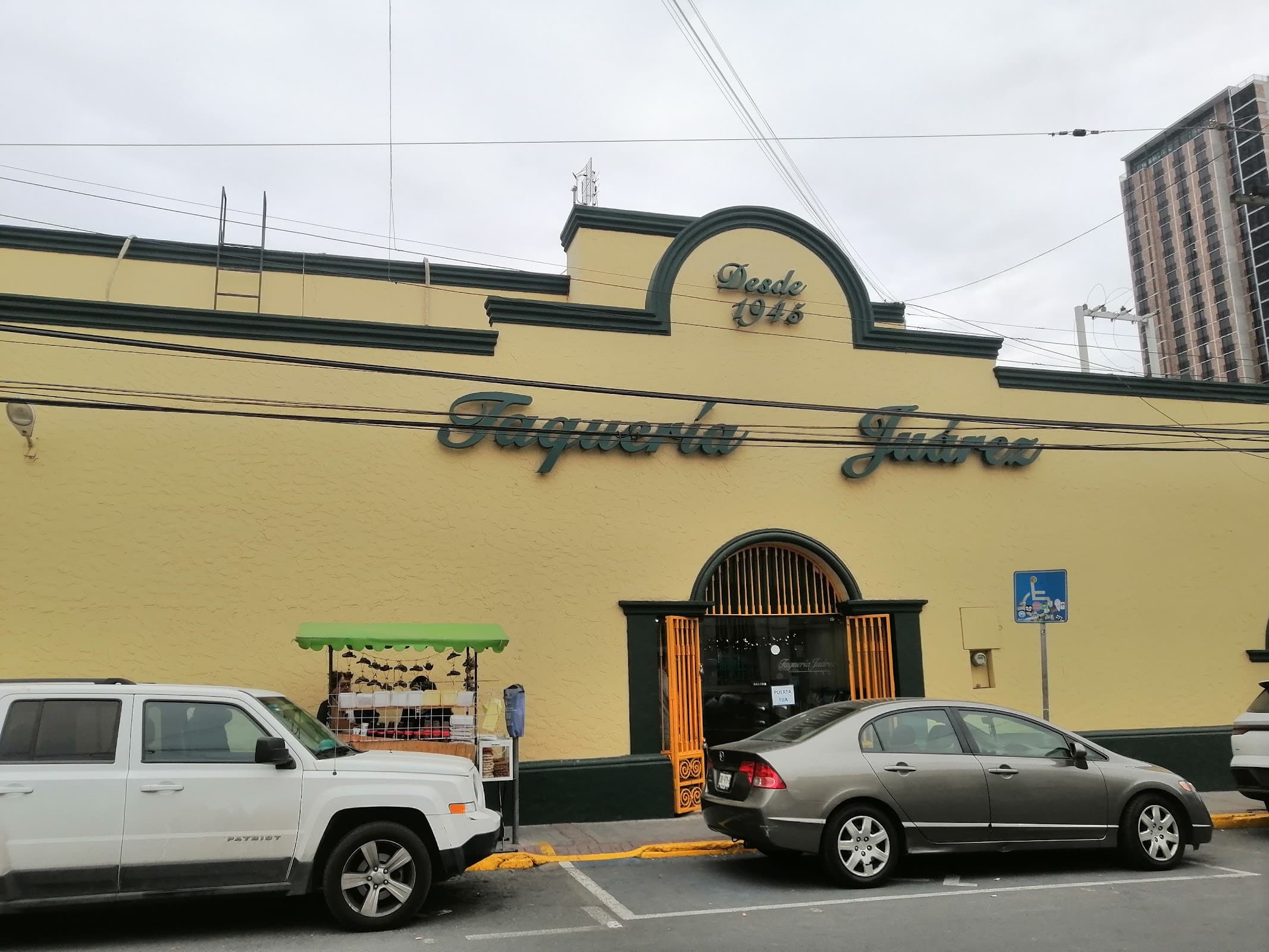 Fondo de Taquería Juárez en Monterrey