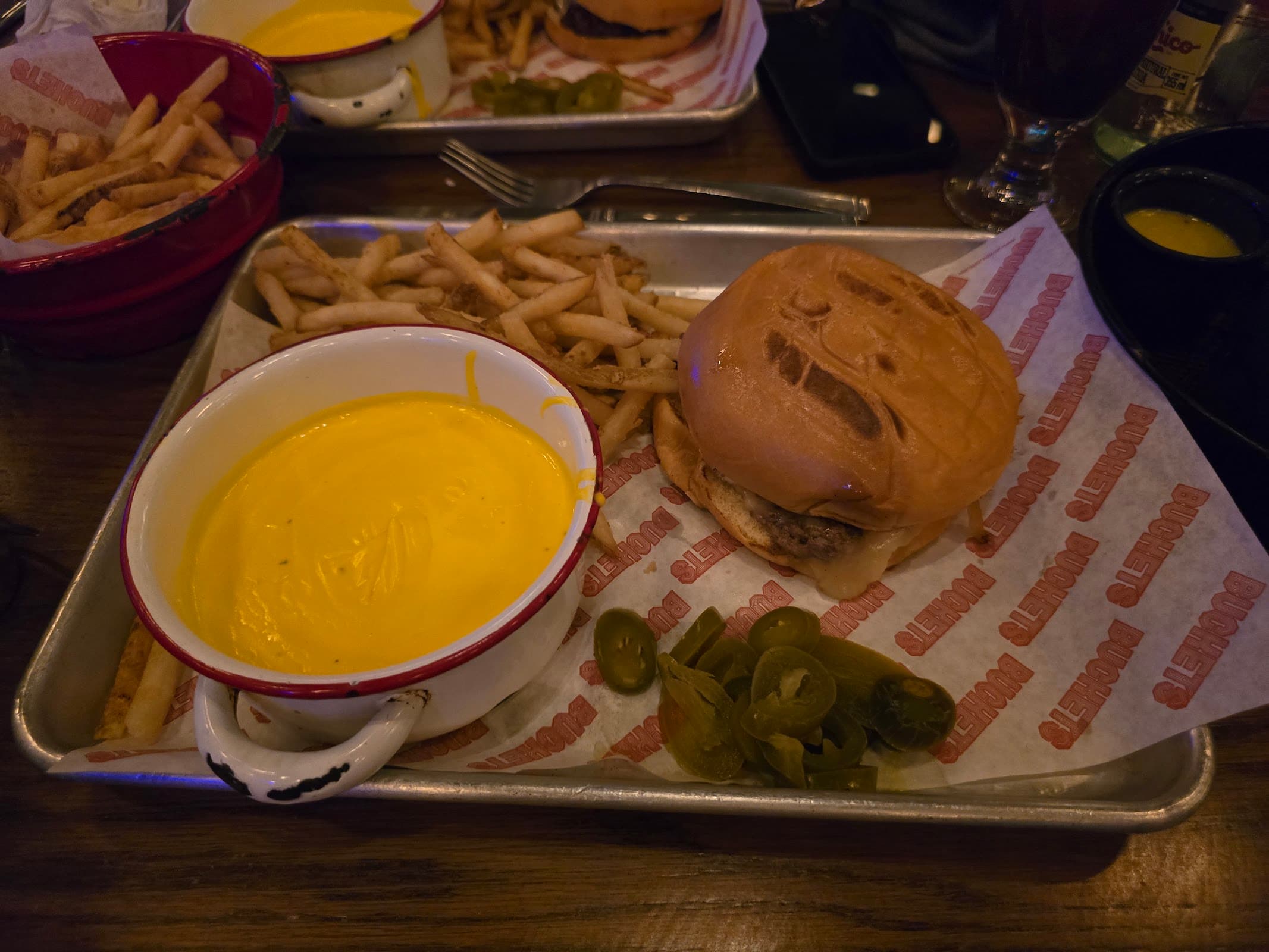 Buckets Restaurant miniatura 4