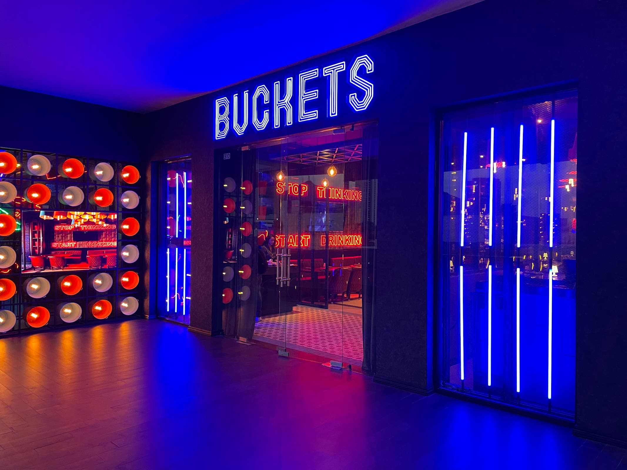 Buckets Restaurant miniatura 8