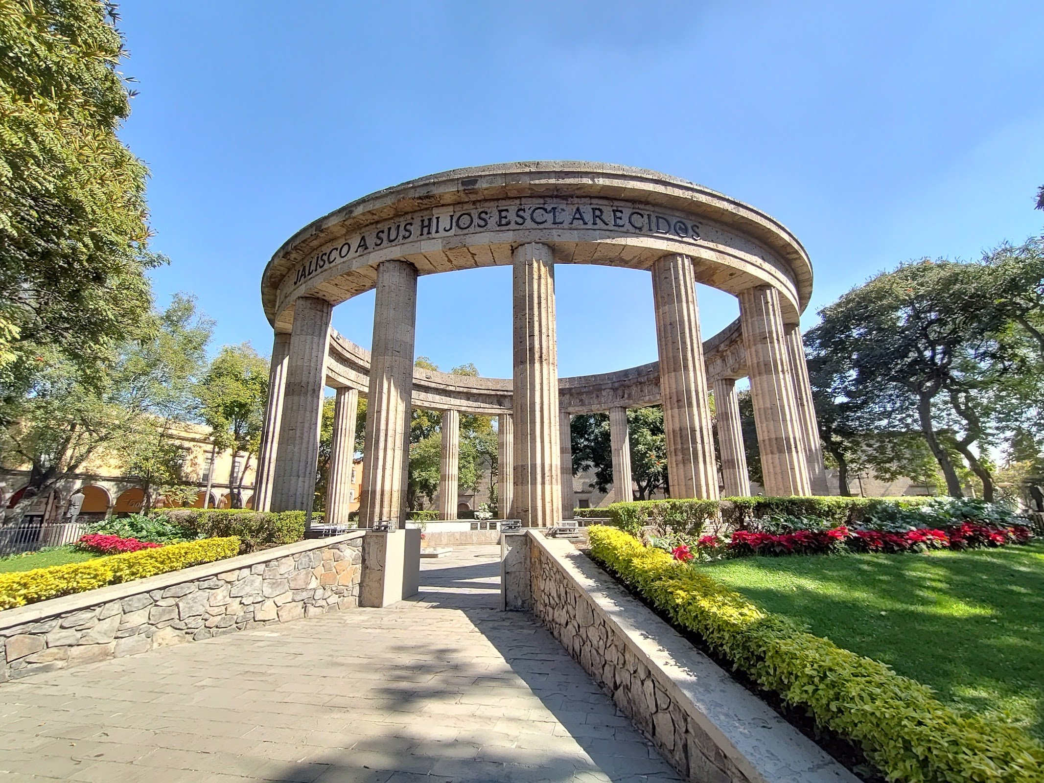 Rotonda de los Jaliscienses Ilustres en Guadalajara – foto del lugar
