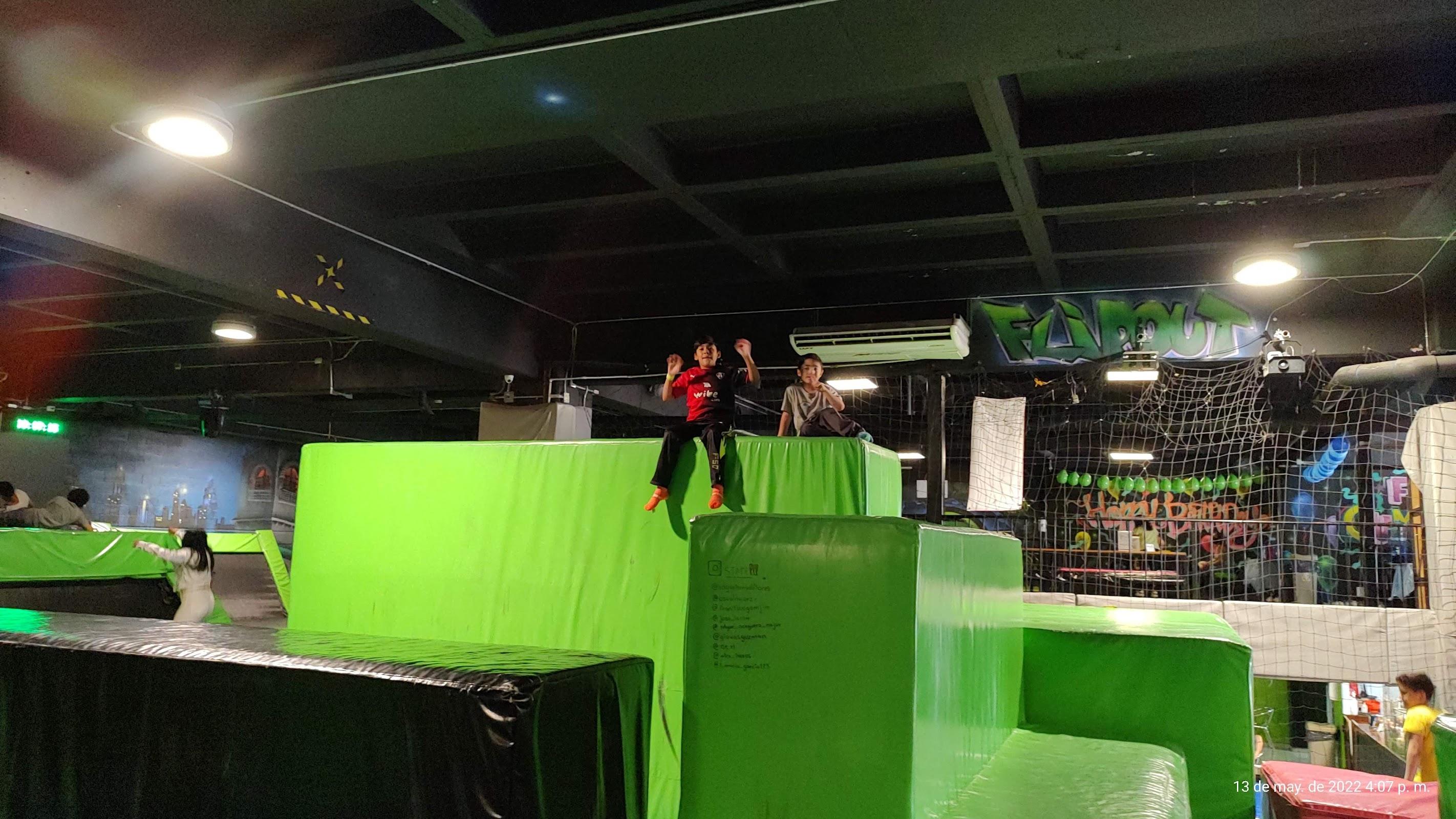 Flip Out Tlaquepaque – Parque de Trampolines y Fiestas Infantiles galería 2