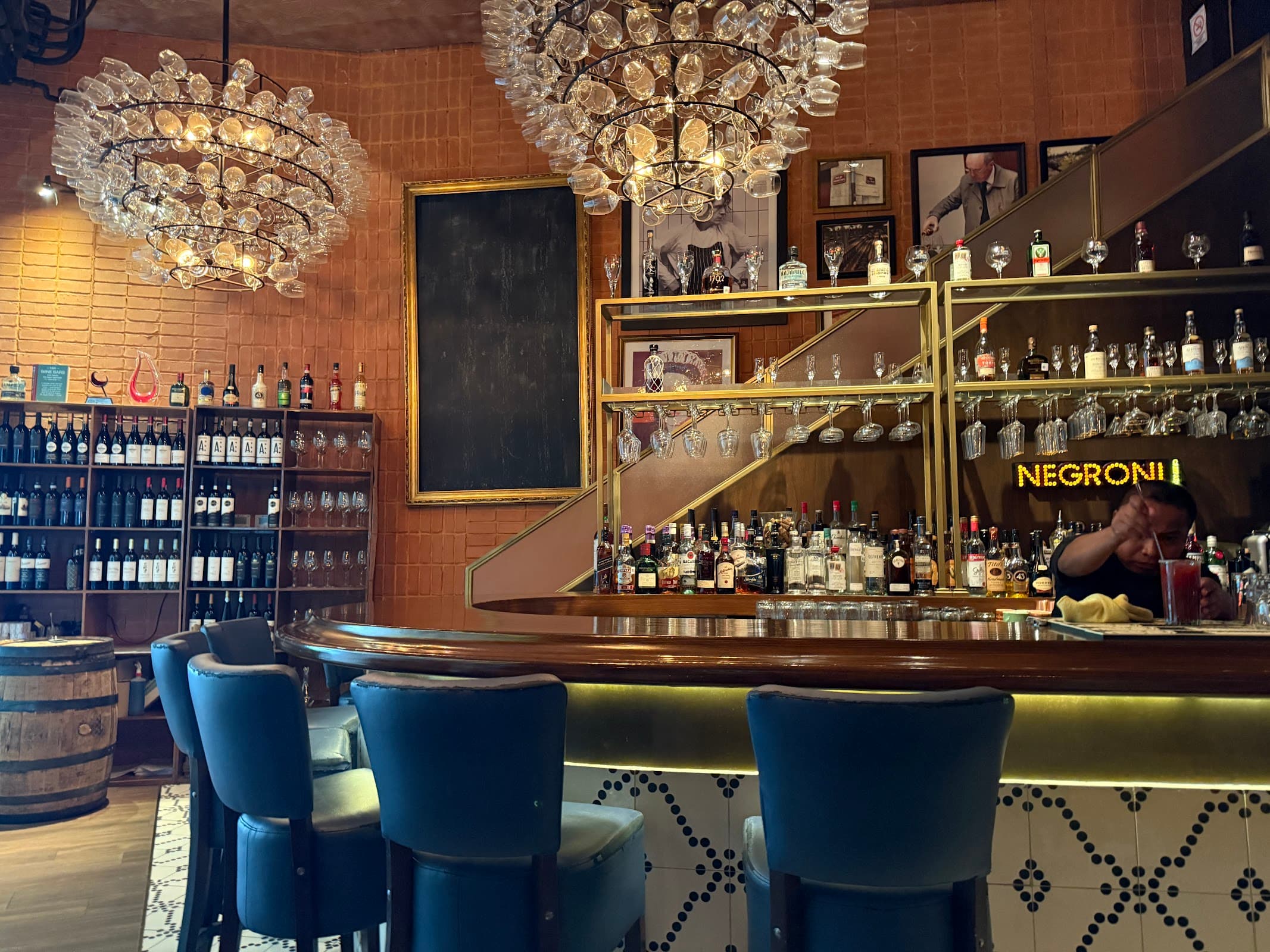 Cru. Restaurante Casual en San Pedro Garza García