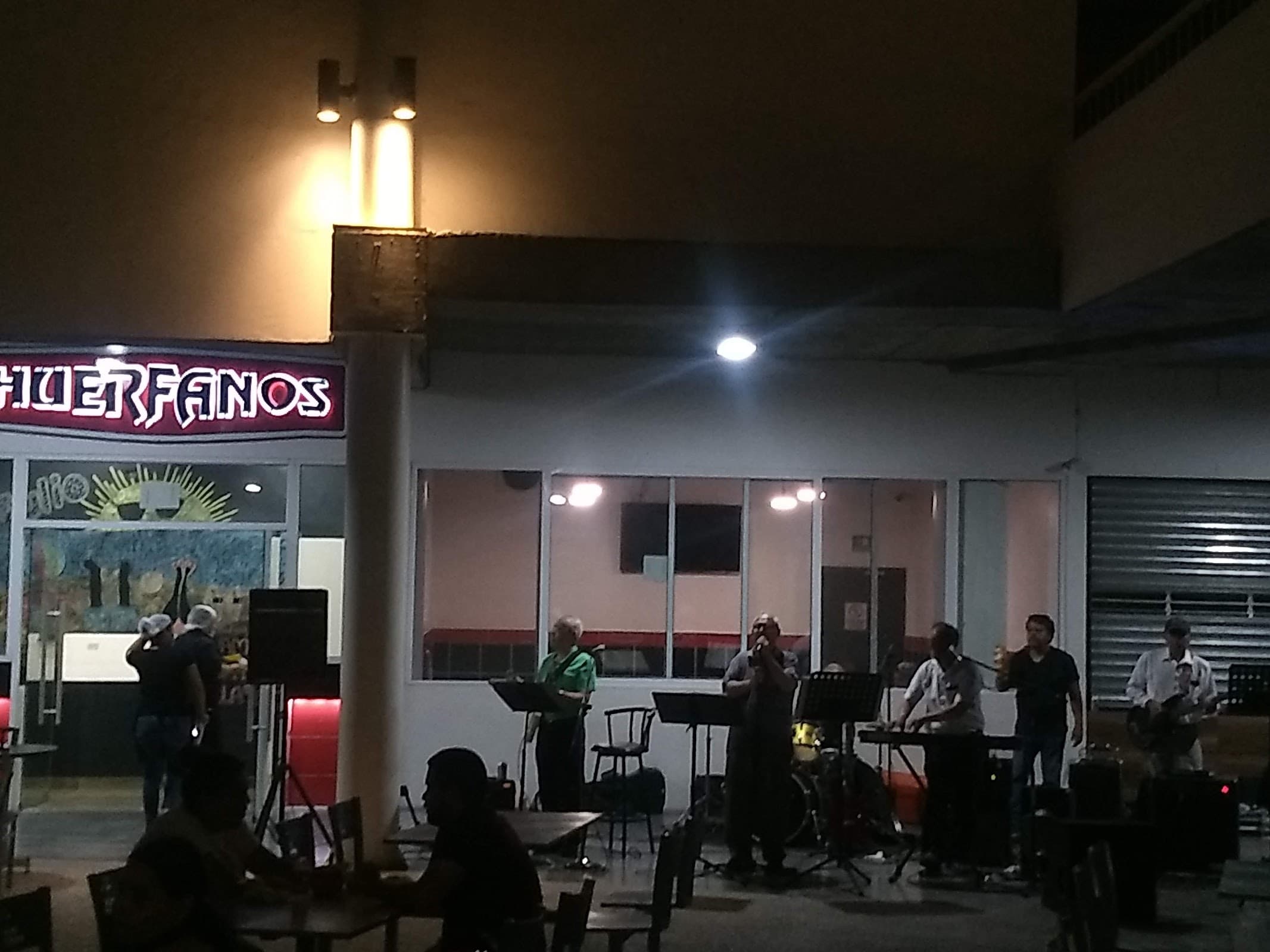 Tacos Los Huerfanos en Monterrey
