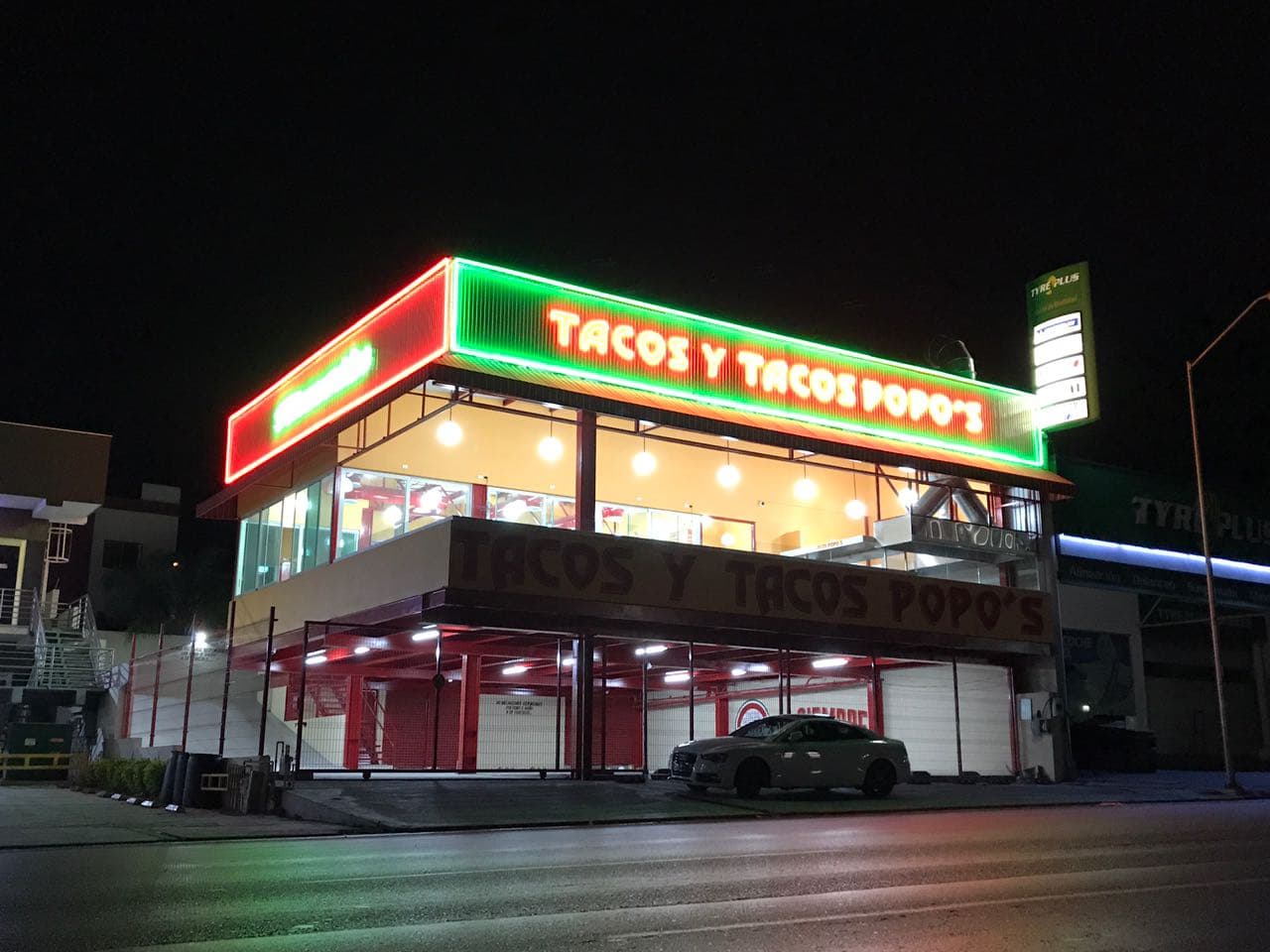Tacos y Tacos Popo's Cumbres en Monterrey